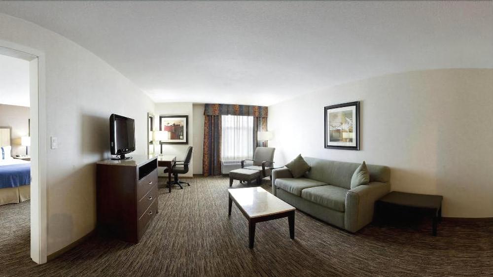 Holiday Inn Hotel & Suites Surrey East - Cloverdale By Ihg Extérieur photo