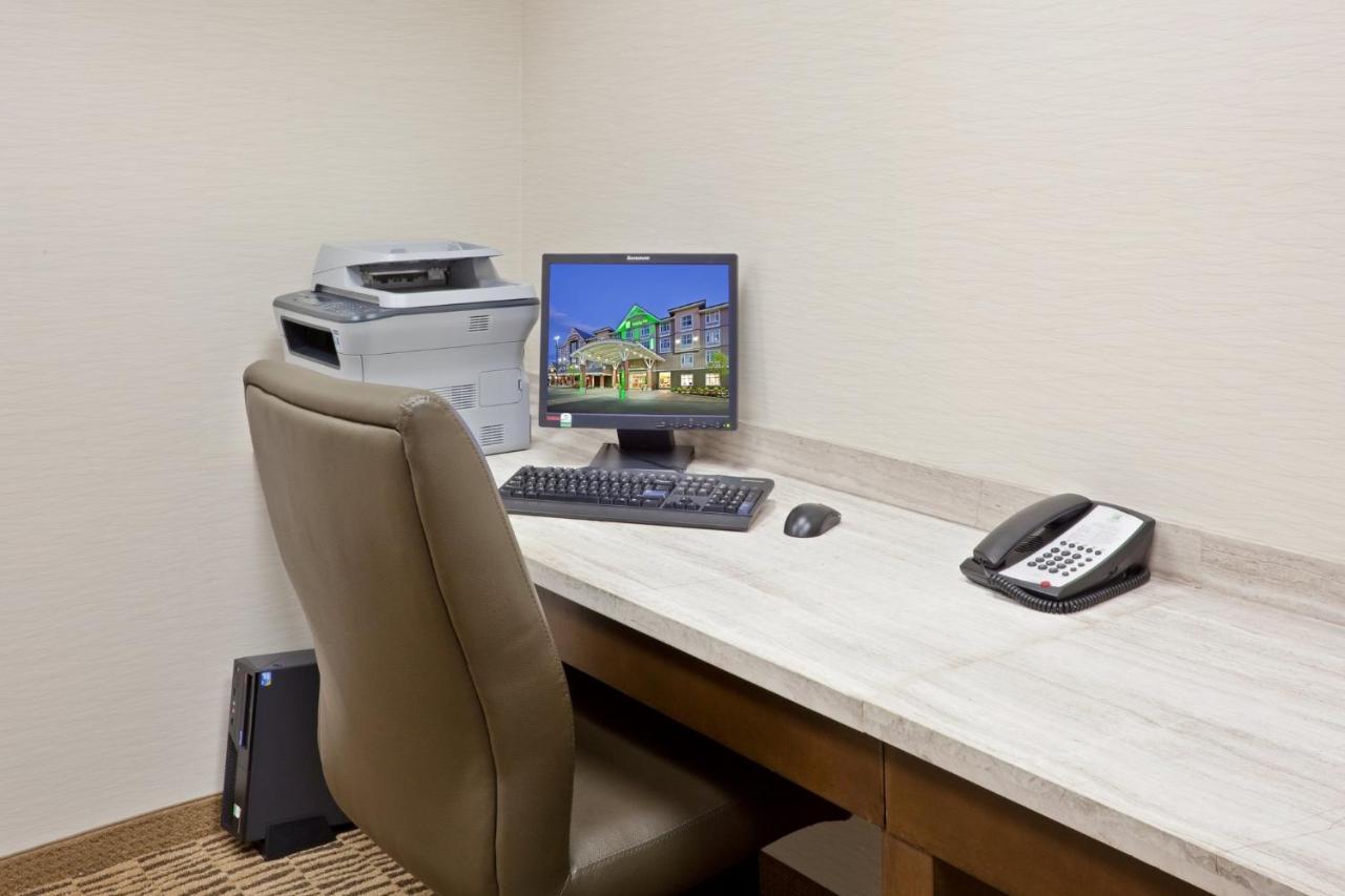 Holiday Inn Hotel & Suites Surrey East - Cloverdale By Ihg Extérieur photo