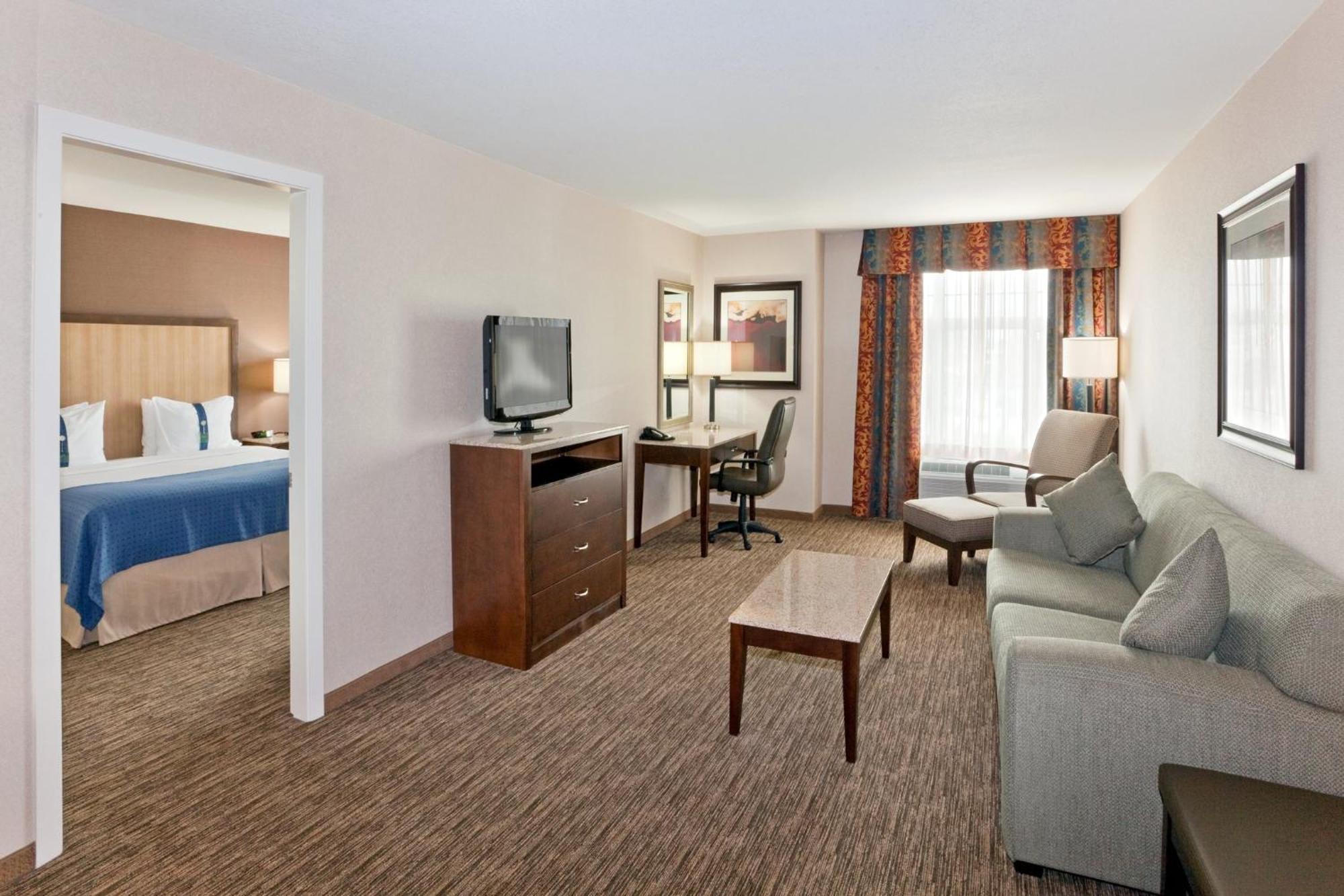 Holiday Inn Hotel & Suites Surrey East - Cloverdale By Ihg Extérieur photo