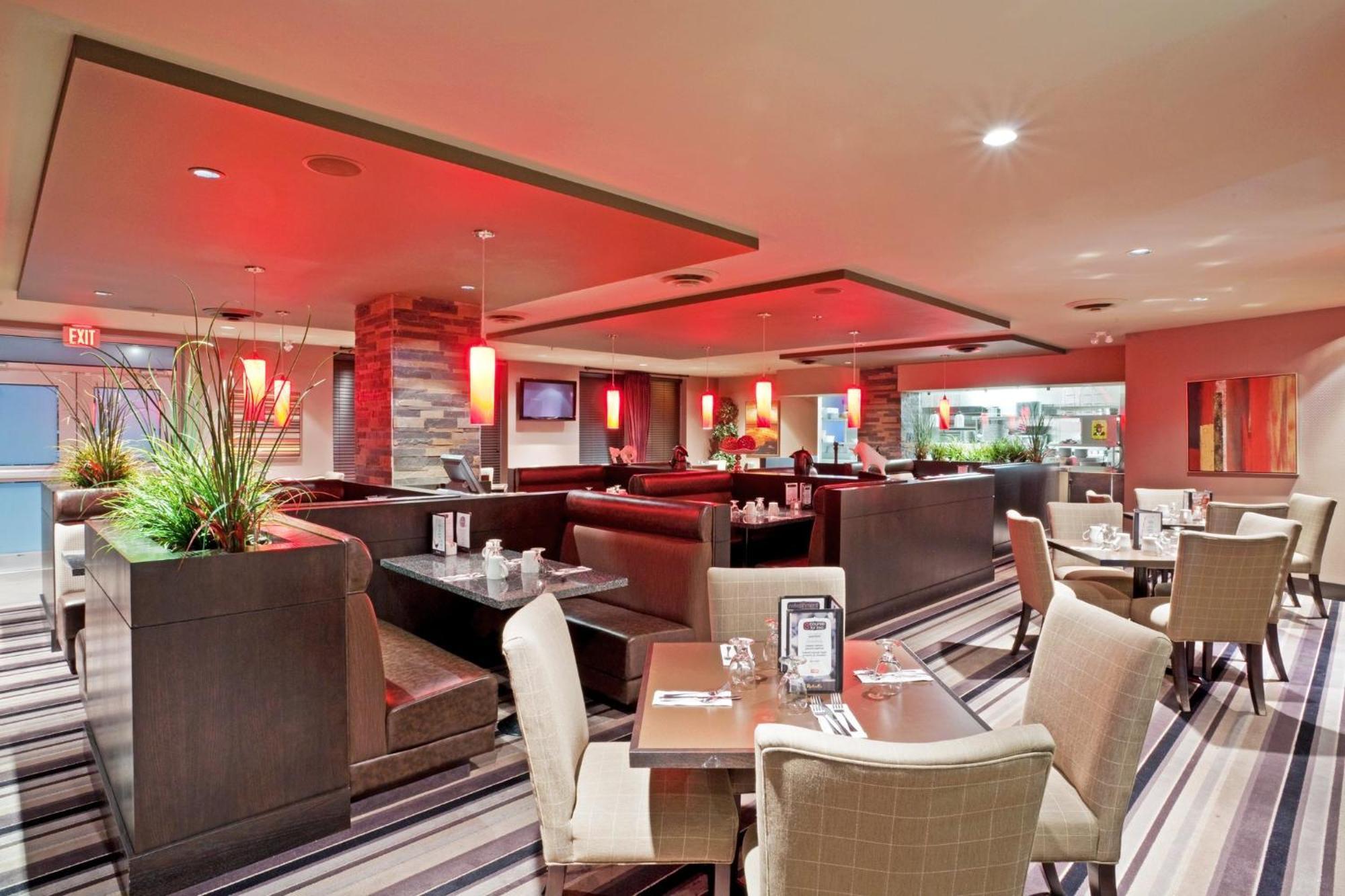 Holiday Inn Hotel & Suites Surrey East - Cloverdale By Ihg Extérieur photo