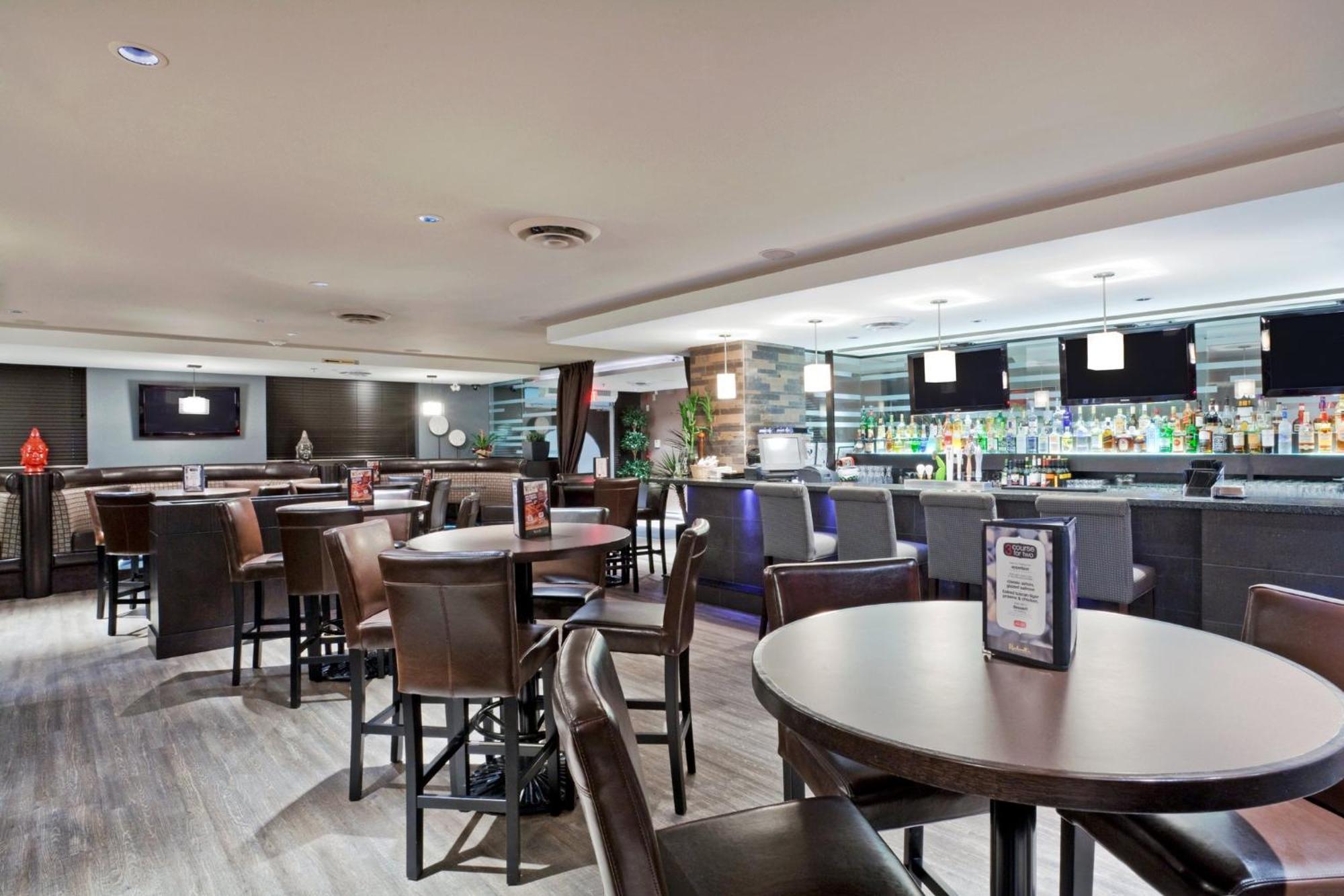 Holiday Inn Hotel & Suites Surrey East - Cloverdale By Ihg Extérieur photo