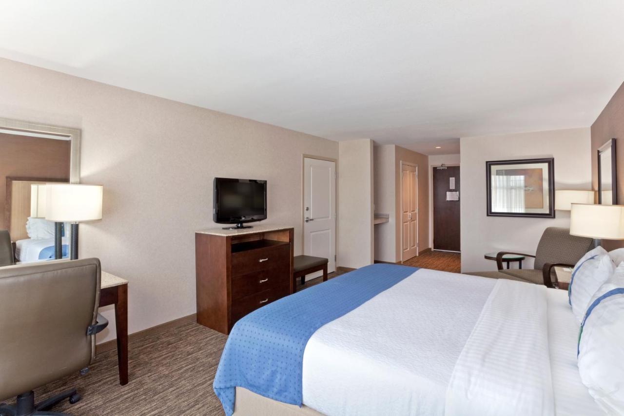 Holiday Inn Hotel & Suites Surrey East - Cloverdale By Ihg Extérieur photo
